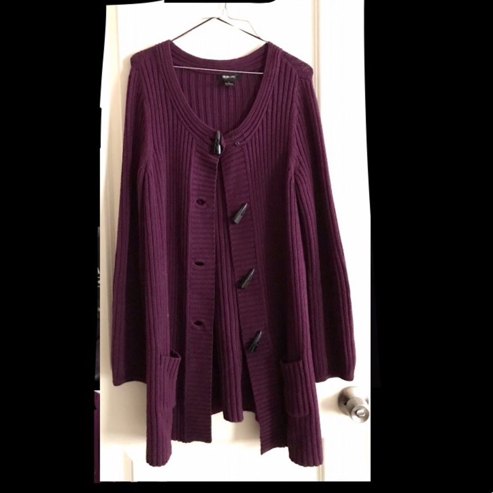 Women’s sweater